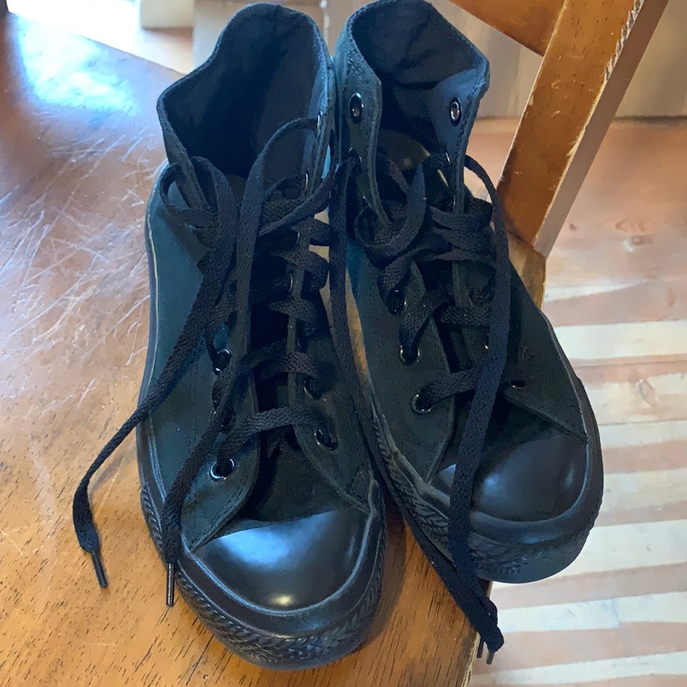 CONVERSE High Tops, Black, Mens 6 Women’s 8 unisex